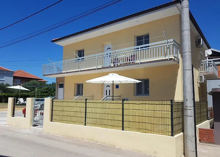 Апартаменти Ruza *