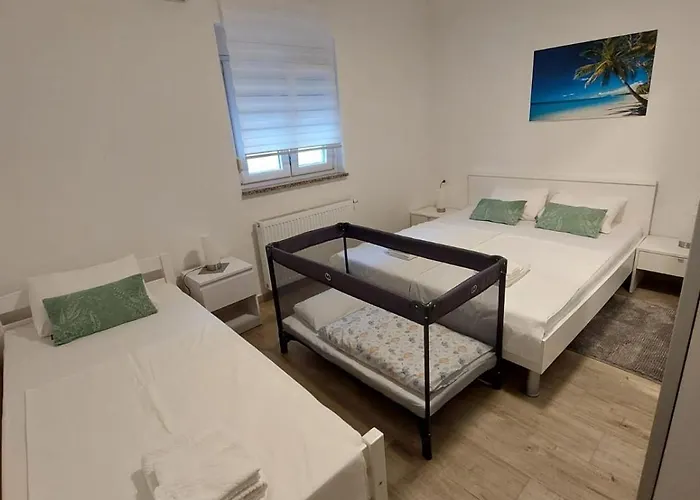 Апартаменти Ruza *